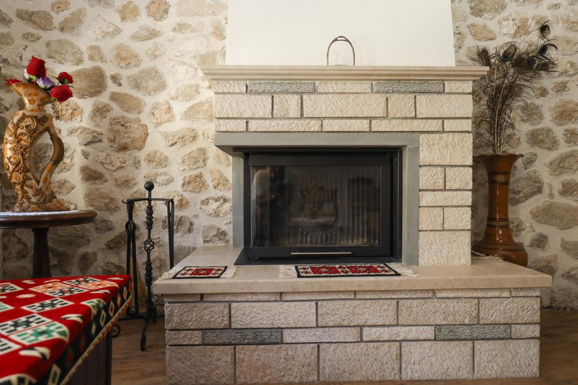The House Of Dollma , Inside Kruja Castle Hotell Eksteriør bilde