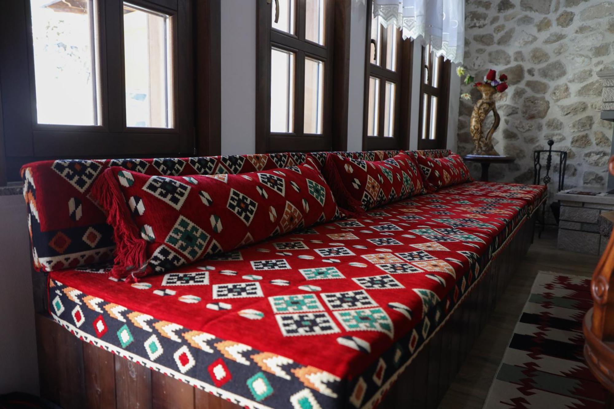 The House Of Dollma , Inside Kruja Castle Hotell Eksteriør bilde