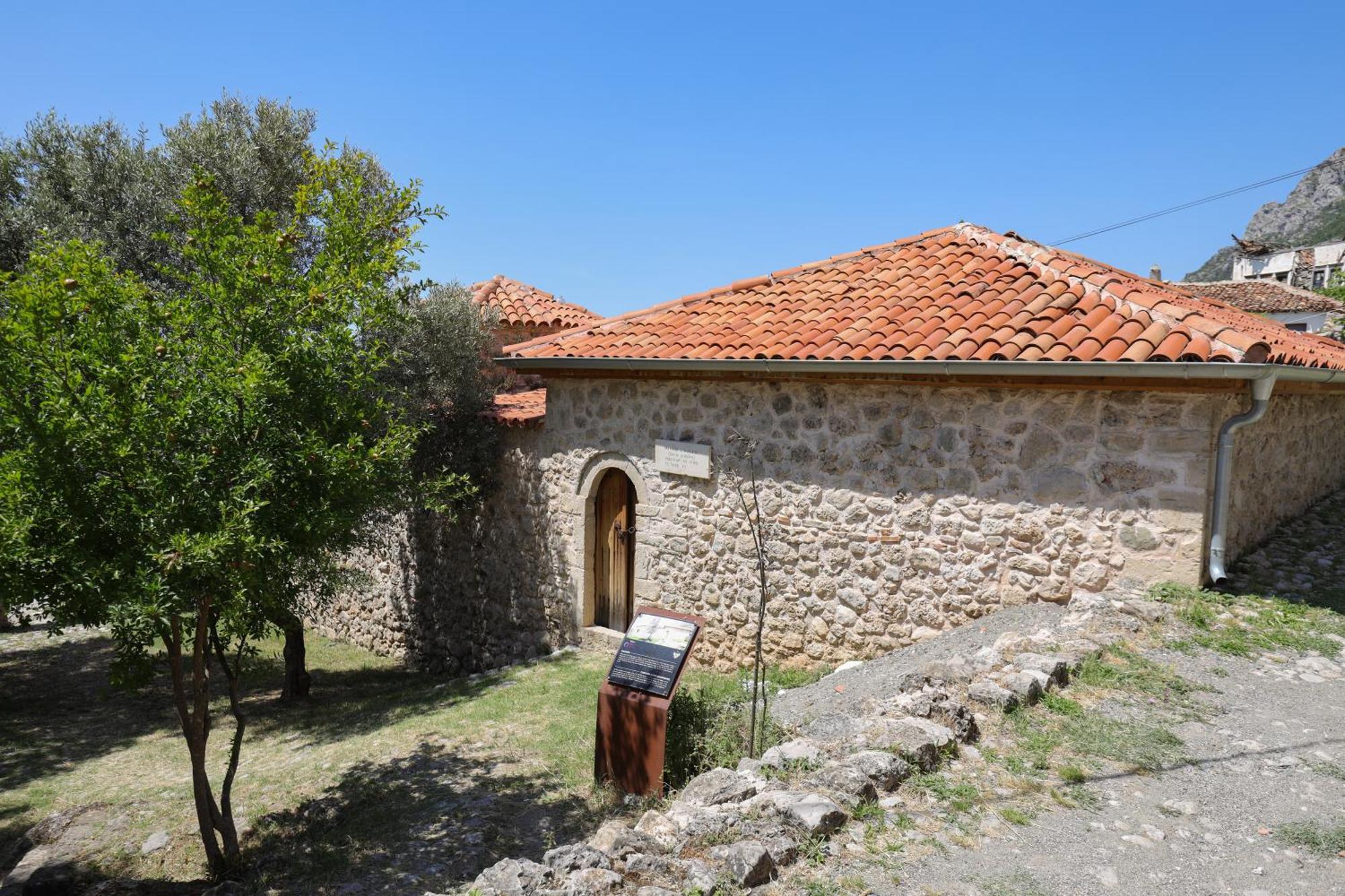 The House Of Dollma , Inside Kruja Castle Hotell Eksteriør bilde
