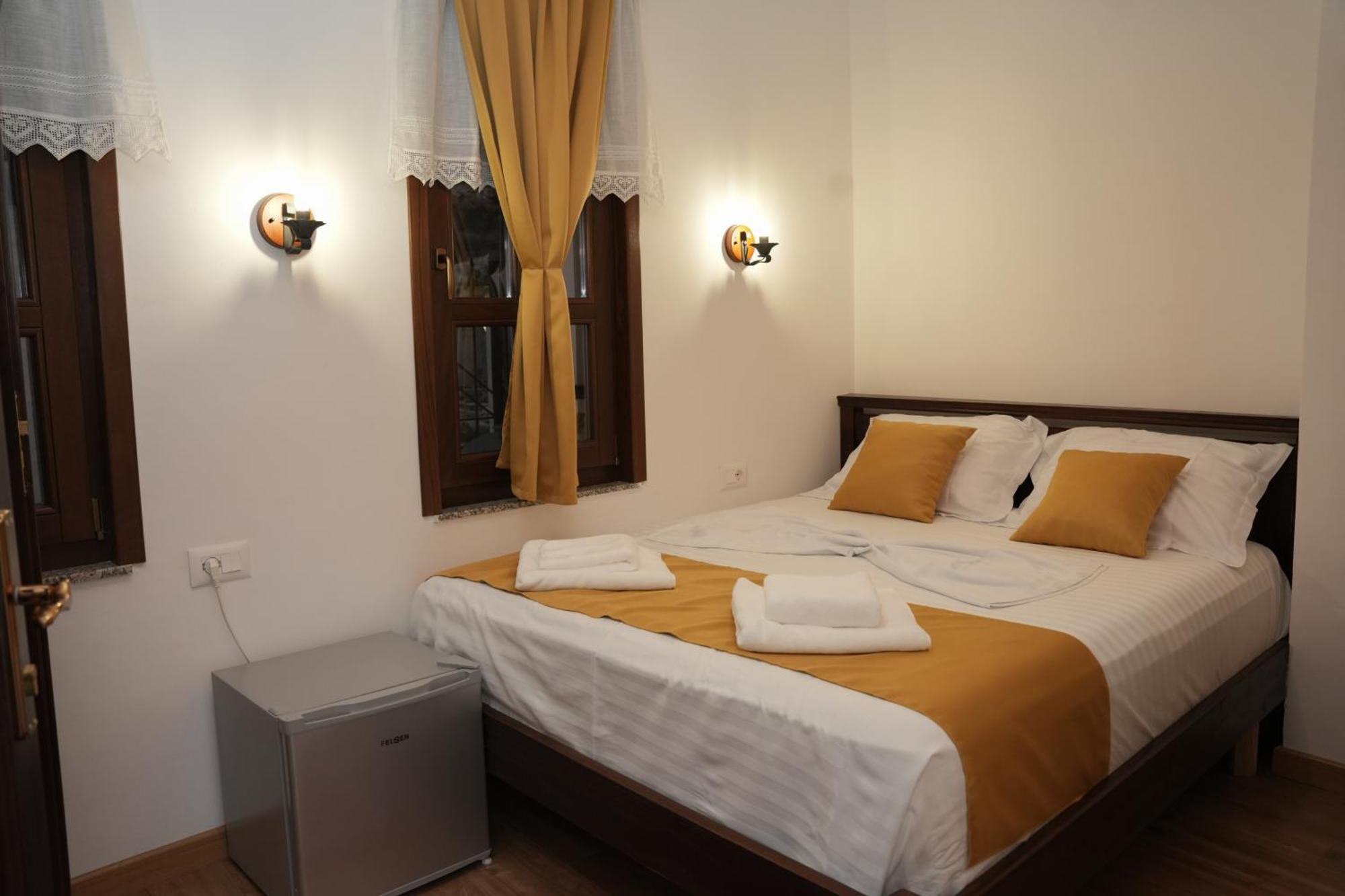 The House Of Dollma , Inside Kruja Castle Hotell Eksteriør bilde